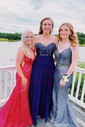 Trumpet/Mermaid V-neck Sequined Floor-length Prom Dresses