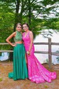 Trumpet/Mermaid V-neck Sequined Floor-length Prom Dresses