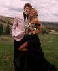 Ball Gown/Princess Off-the-shoulder Tulle Sweep Train Prom Dresses With Appliques Lace