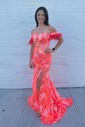 Trumpet/Mermaid Off-the-shoulder Glitter Sweep Train Prom Dresses With Feathers / Fur