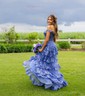 Ball Gown/Princess Off-the-shoulder Tulle Sweep Train Prom Dresses With Appliques Lace