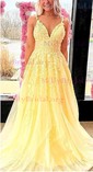 Ball Gown/Princess Floor-length V-neck Tulle Glitter Appliques Lace Prom Dresses