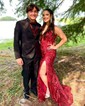 Trumpet/Mermaid V-neck Sequined Sweep Train Prom Dresses With Split Front