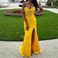Sheath/Column Strapless Satin Corset Prom Dresses With Beading