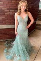 Mermaid V-neck Lace Corset Prom Dresses With Appliques