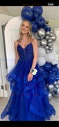 Princess V-neck Tulle Ruffle Prom Dresses With Appliques