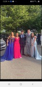 Ball Gown V-neck Tulle Prom Dresses With Appliques