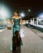 Sheath/Column Off-the-shoulder Satin Prom Dresses With Appliques