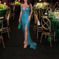 Sheath/Column V-neck Sparkly Velvet Sequin Prom Dresses