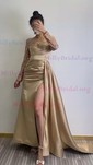 Sheath/Column Strapless Long Sleeves Satin Prom Dresses With Ruched