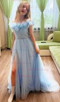 Ball Gown Off-the-shoulder Tulle Prom Dresses With Ruched